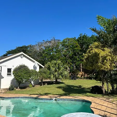 Alexander Guest House Richards Bay Exterior photo