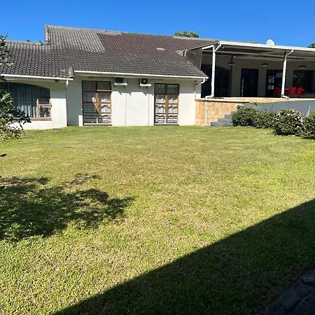 Alexander Guest House Richards Bay Exterior photo